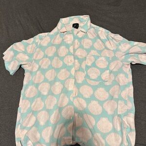 H&M Relaxed Button-Up Shirt in Mint and Light Pink Shell Print